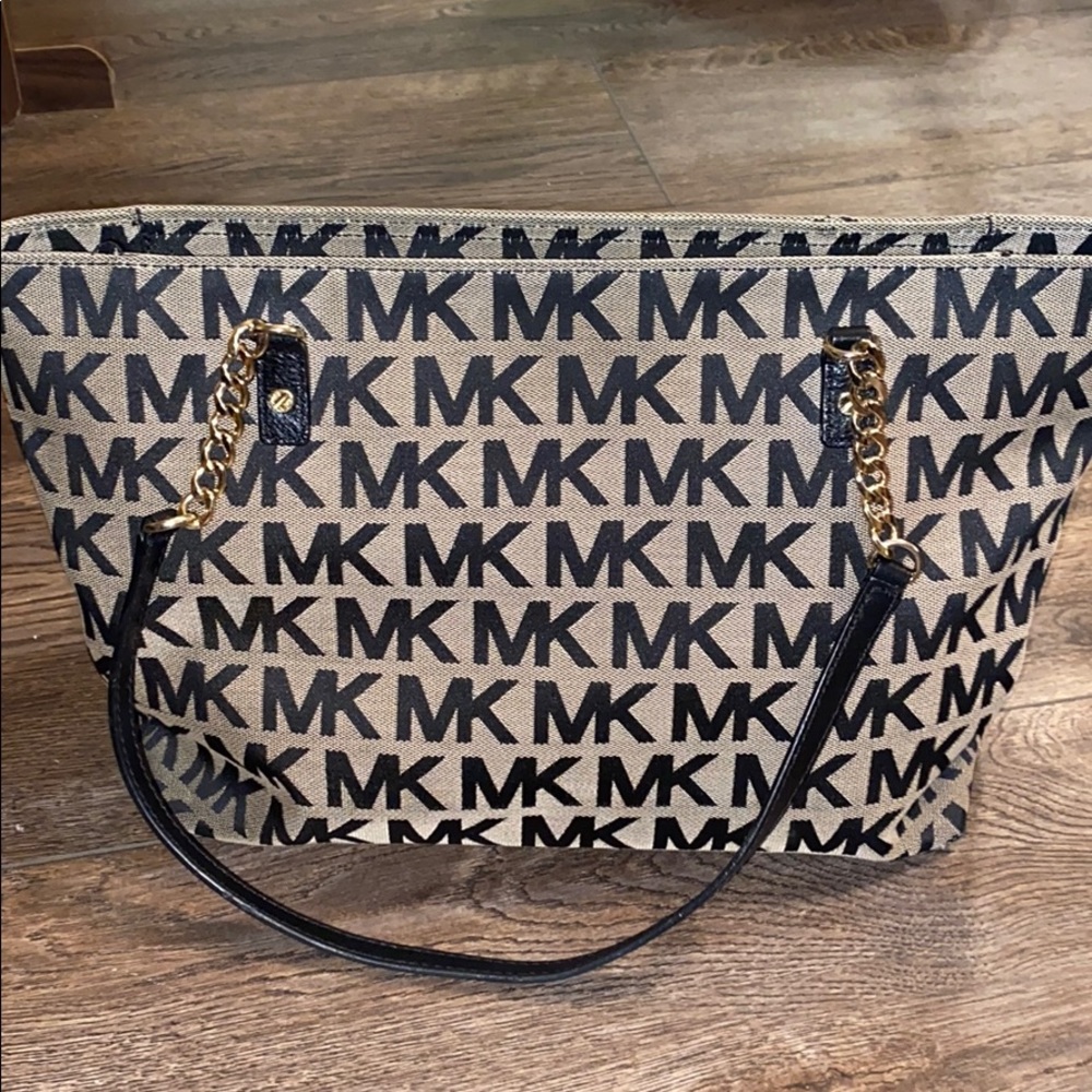 Michael Kors tote